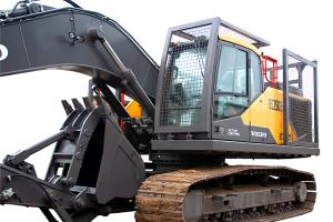 Custom ForestryPackage Excavator VolvoEC250E 01 850px 300x200